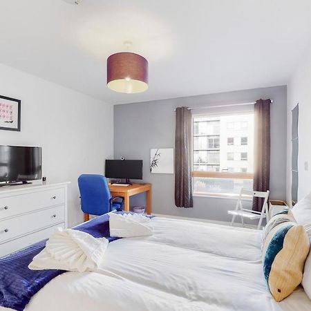 Lovely 1 Bed Apartment In Streatham London Kültér fotó