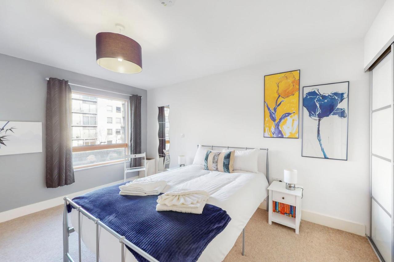 Lovely 1 Bed Apartment In Streatham London Kültér fotó